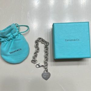 Tiffany & Co. heart bracelet - comes with original dust bag and box!